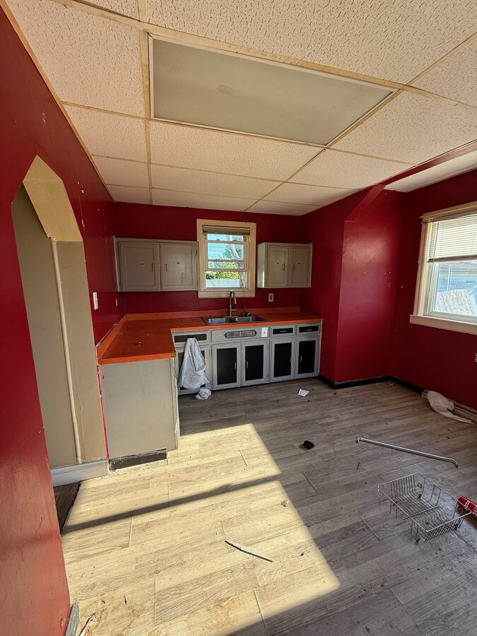 Kitchen before renovation